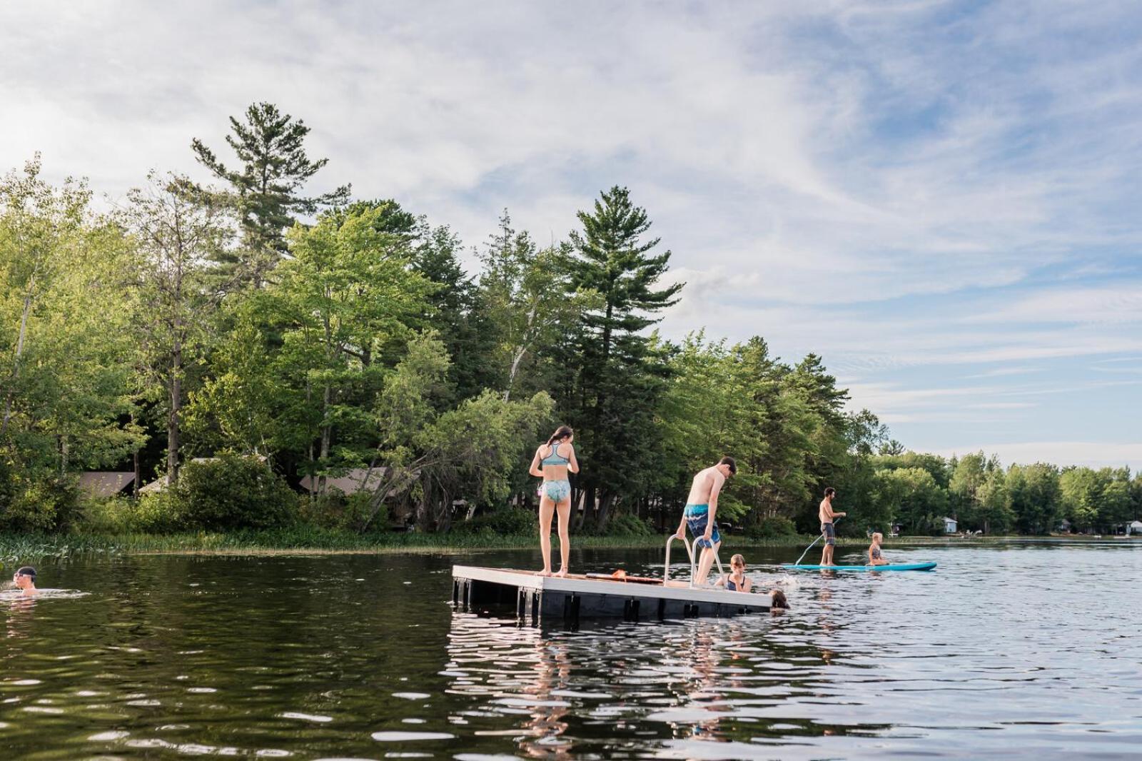 Отель Huttopia Southern Maine Сэнфорд Экстерьер фото