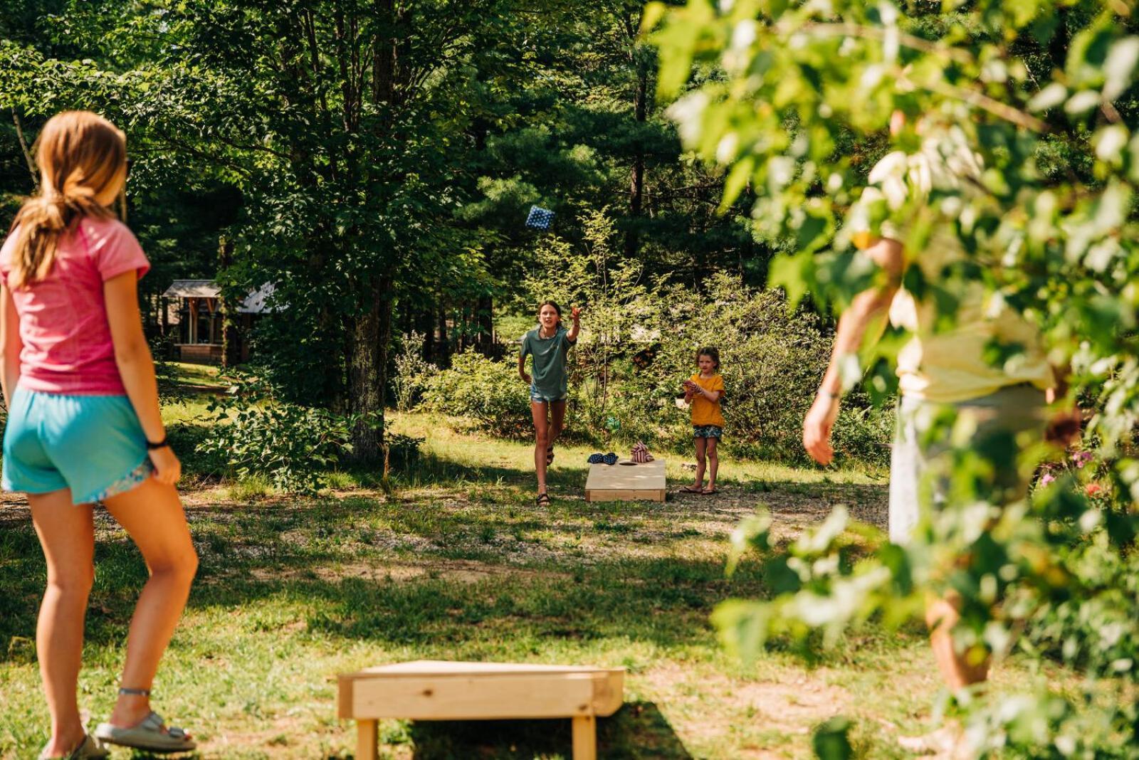 Отель Huttopia Southern Maine Сэнфорд Экстерьер фото